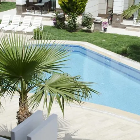 Welcome To The Two Attached Villas On Gated Community Accommodation Up To 12 Belek