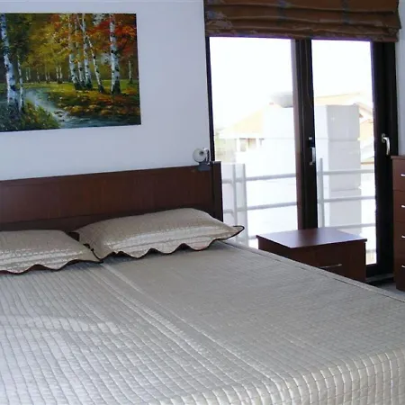 Welcome To The Two Attached Villas On Gated Community Accommodation Up To 12 Feriehus *