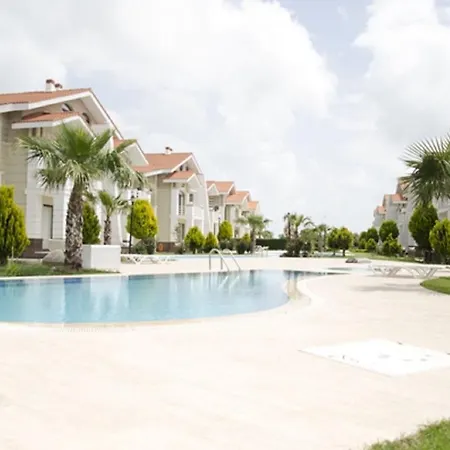 Welcome To The Two Attached Villas On Gated Community Accommodation Up To 12